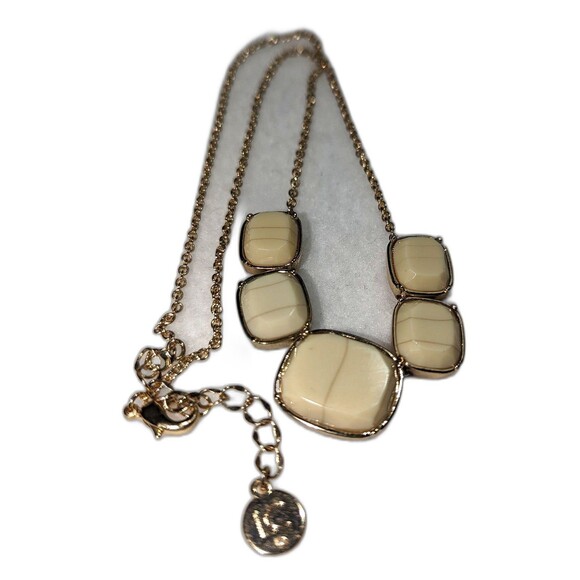 Neutral Cream Squares Brown Veining Gold Tone Work Casual Necklace - Picture 2 of 8